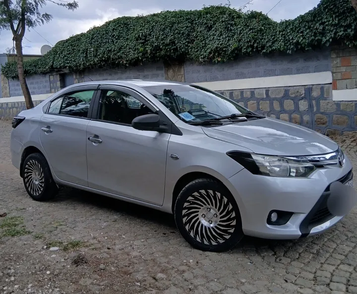 Toyota Yaris Sedan 2014 Automatic – photo 7