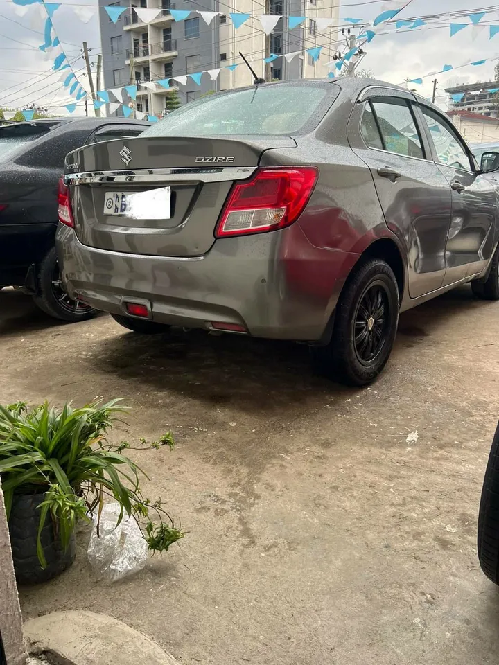 Suzuki Dzire 2021 Automatic – photo 5