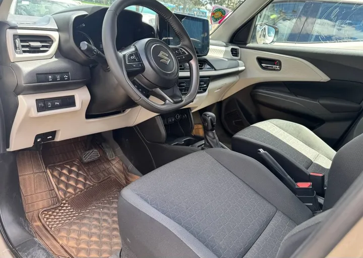 Suzuki Swift Hybrid 2024 – photo 6