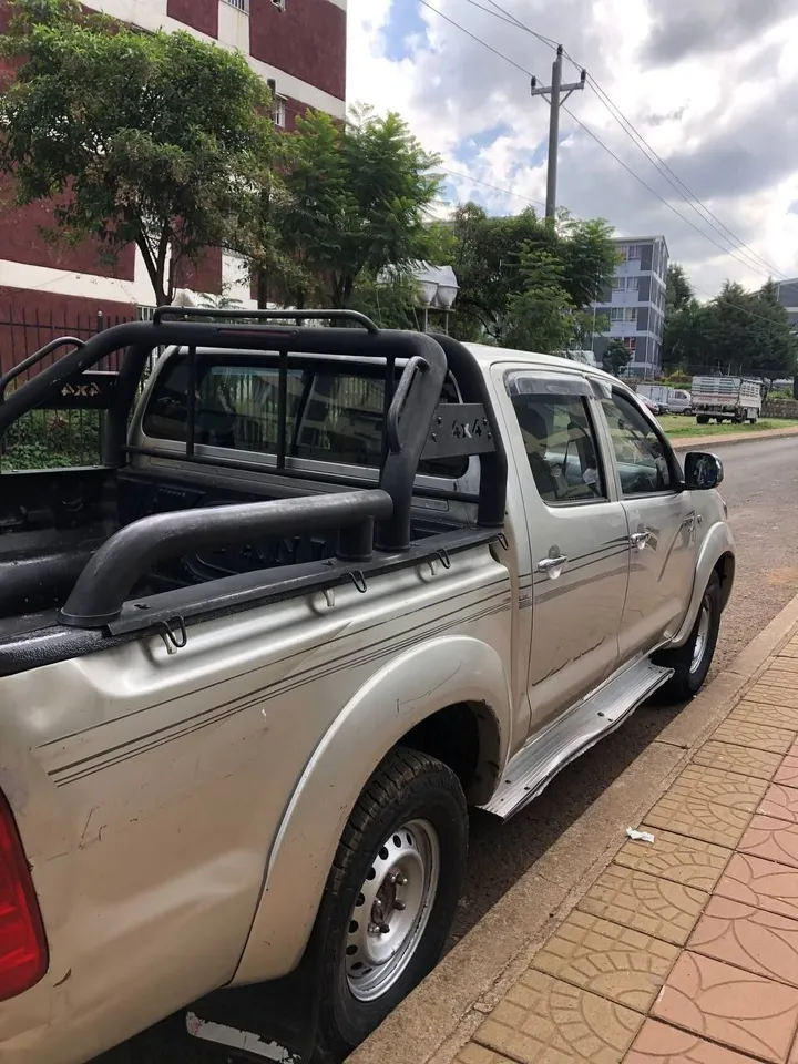 2009 Toyota Hilux Vigo Manual – photo 5