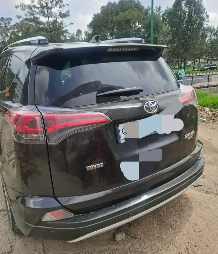 Toyota RAV4 2018 Europe Full Option – photo 5