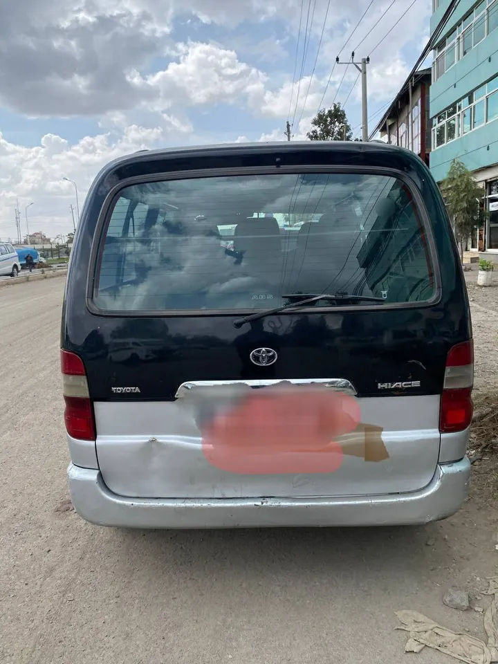 Toyota Hiace Van 2008 – photo 3