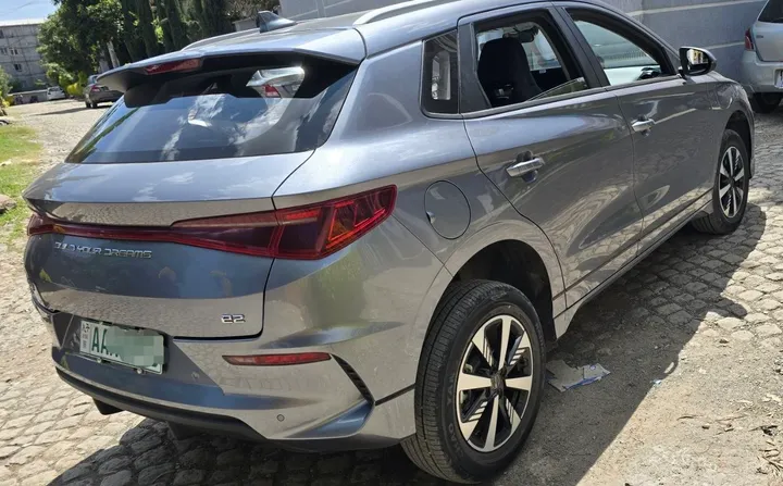 BYD E2 2025 Automatic Electric – photo 8