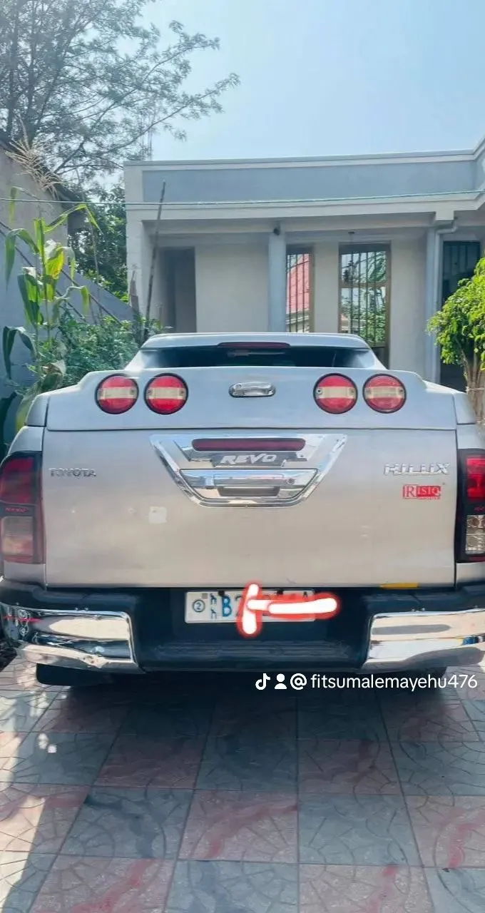 Toyota Hilux Extra Cab 2017 – photo 3