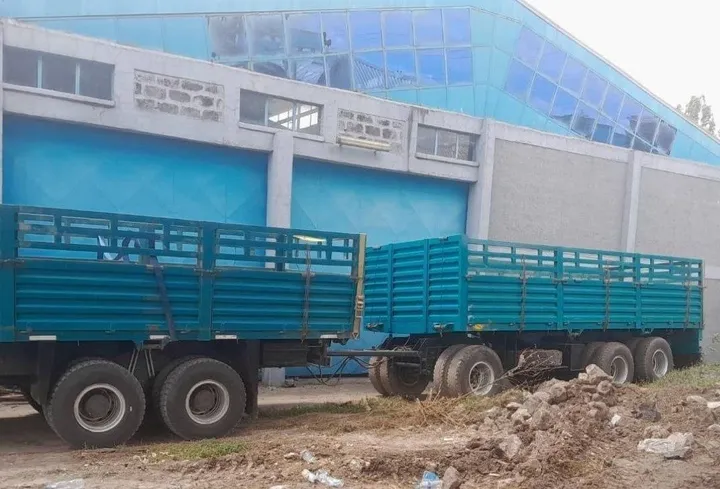 Sinotruk Howo Truck with Trailer – photo 7