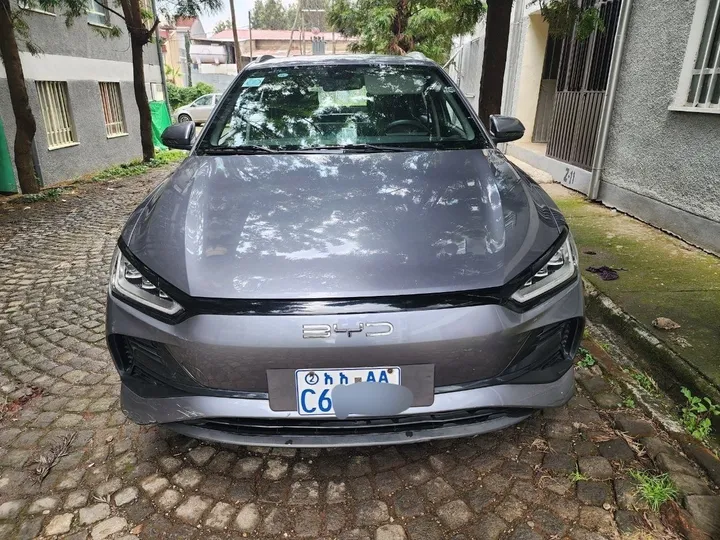 BYD E2 2024 Electric – photo 8
