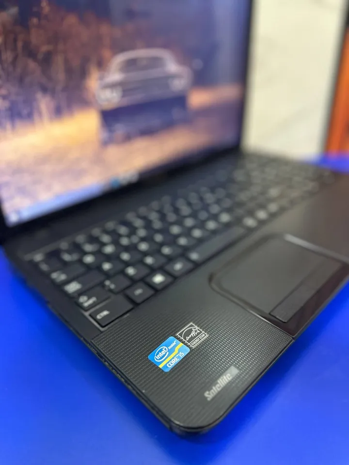 Toshiba Core i7 8GB 500GB Laptop – photo 6