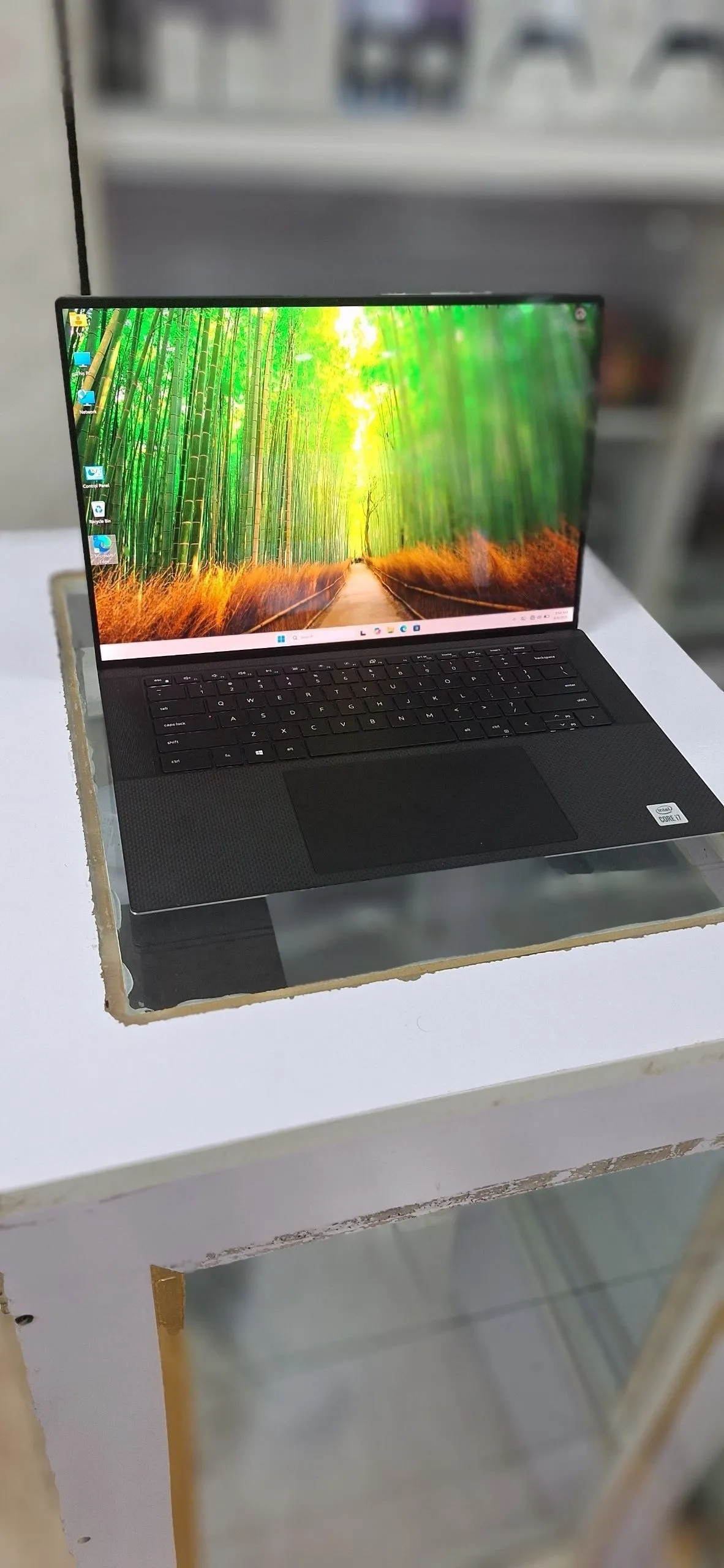 Brand New Dell XPS Laptop – photo 3