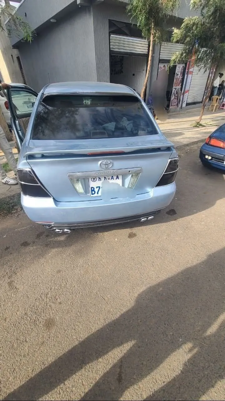 Toyota Corolla 2005 Manual – photo 3