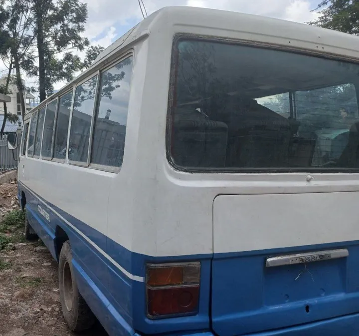 Toyota Coaster 2008 Manual – photo 4