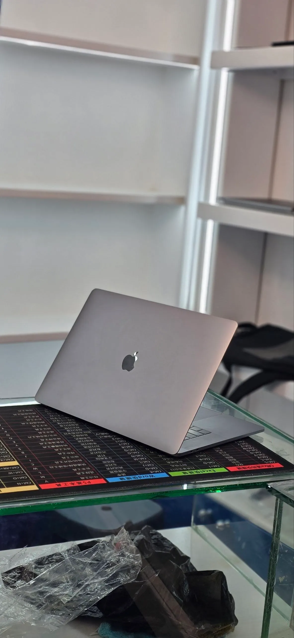 Apple MacBook Pro 15-inch 2018 – photo 3
