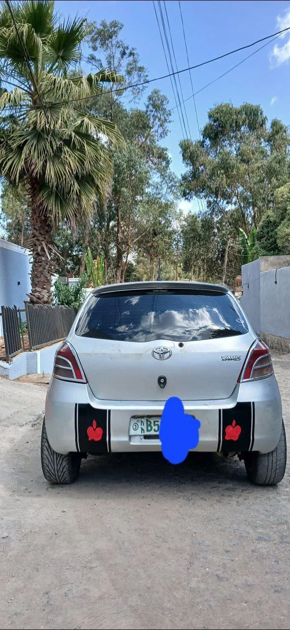 Toyota Compact 2006 Silver Automatic – photo 7