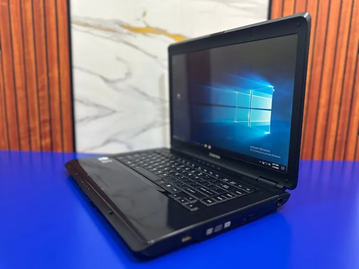 Toshiba Intel 4GB 160GB Laptop – photo 3