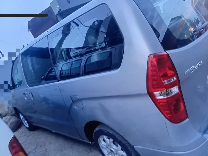 Hyundai Starex 2012 Diesel Automatic – photo 5