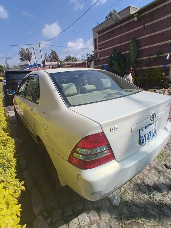 Toyota Corolla 2005 Automatic – photo 4
