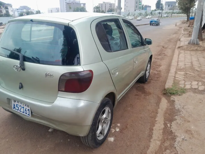 Toyota Vitz 2001 – photo 4