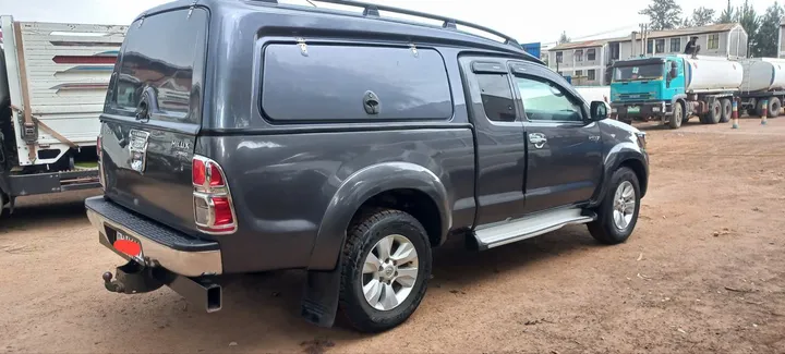 Toyota Hilux King Cab 2014 – photo 4
