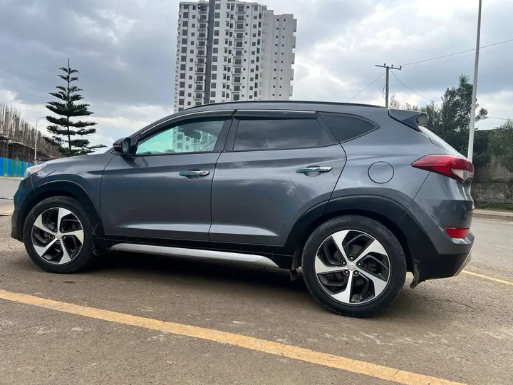 Hyundai Tucson 2017 Automatic – photo 4