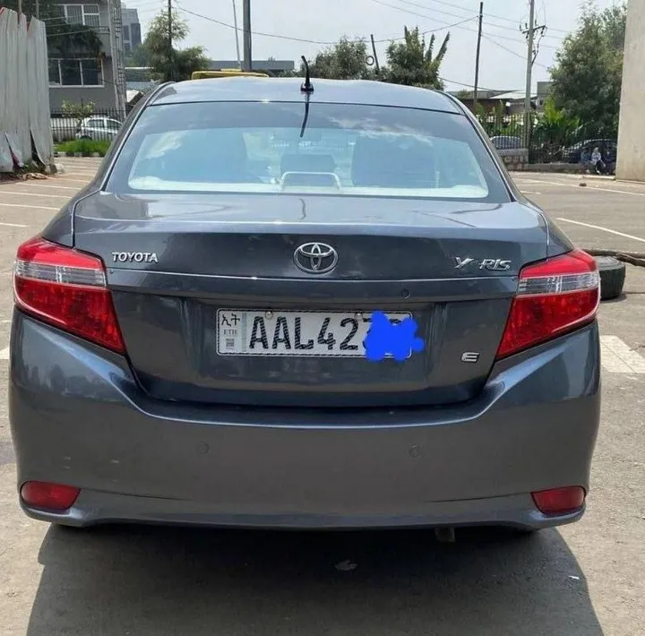 Toyota Yaris Sedan 2015 – photo 4