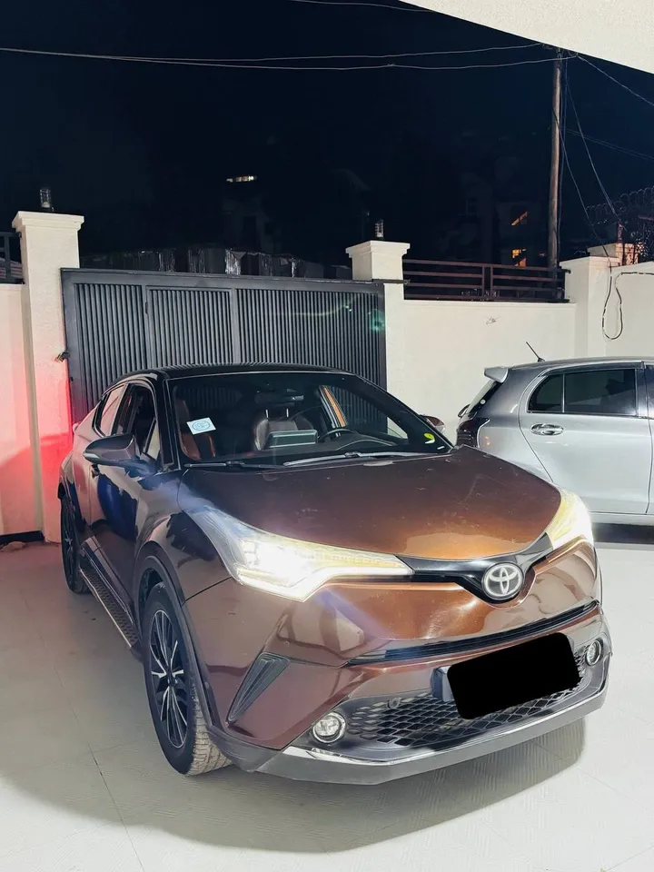 Toyota C-HR 2017 1.2T AWD – photo 9