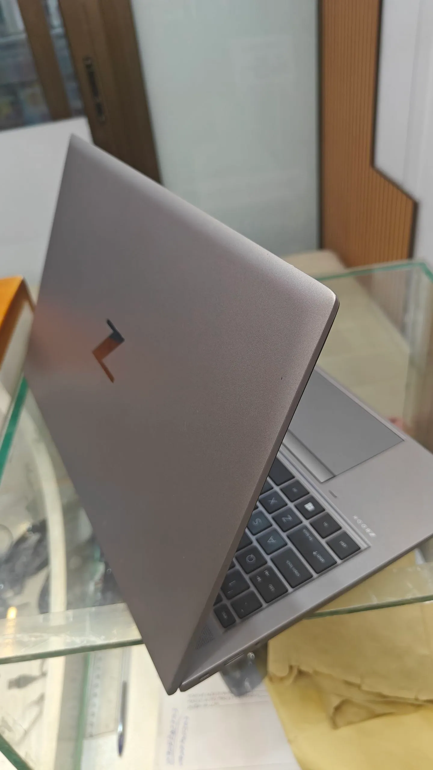 HP ZBook Firefly G8 Workstation – photo 3