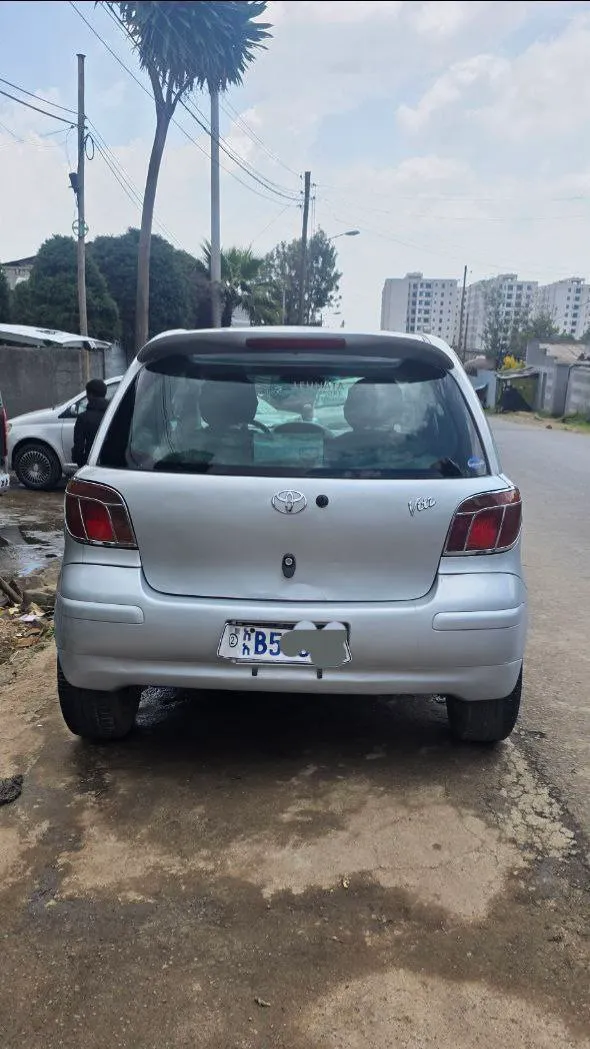 Toyota Vitz 2002 Automatic – photo 5