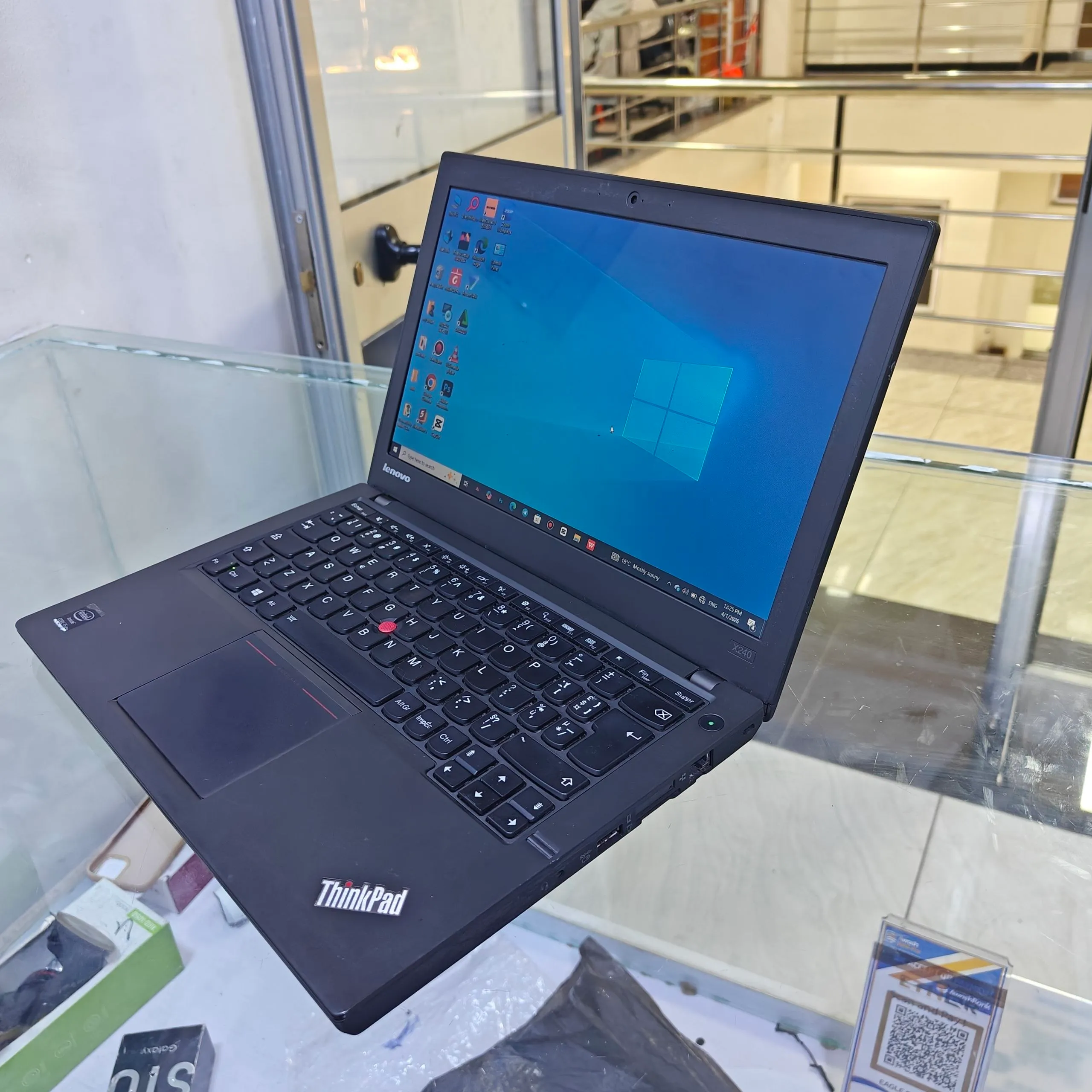 Lenovo ThinkPad X240 i5 Laptop – photo 3