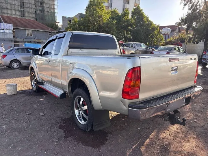 Toyota Hilux King Cab 2006 – photo 4