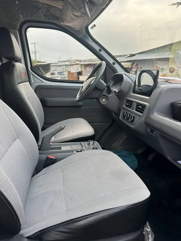 Wuling Minibus 2025 – photo 6