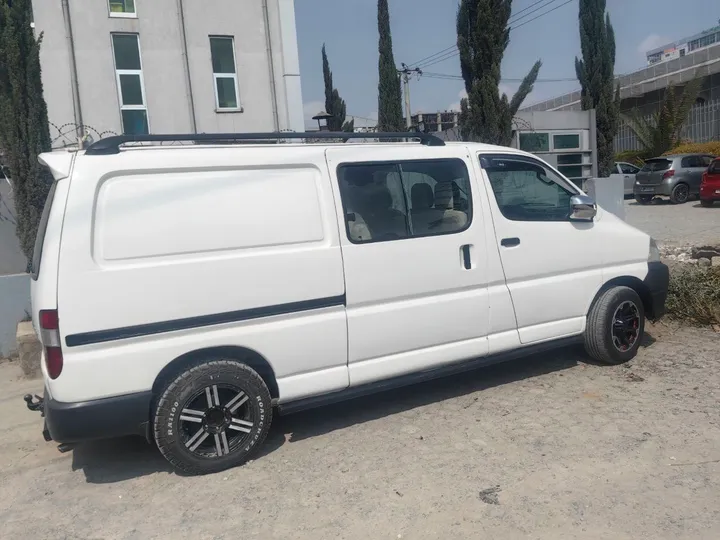 Toyota D4D Dolphin Shark Van – photo 8