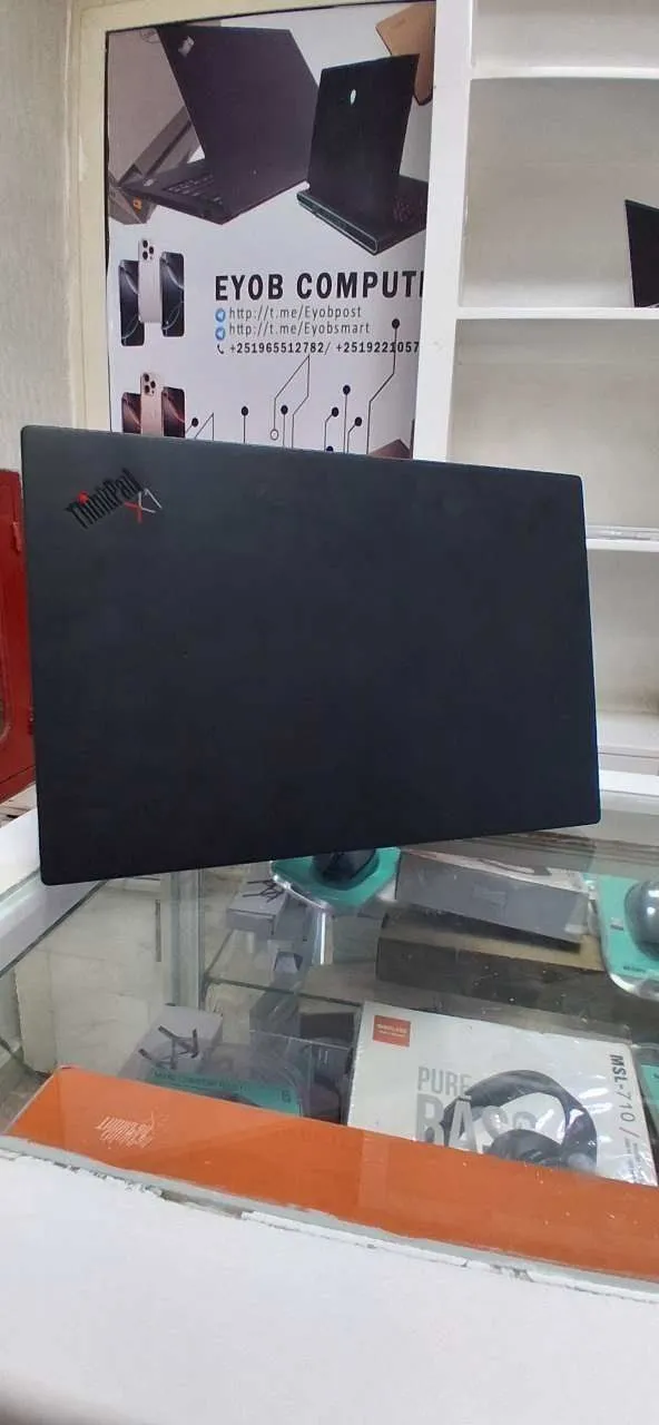 Lenovo X1 Carbon i7 Laptop – photo 4