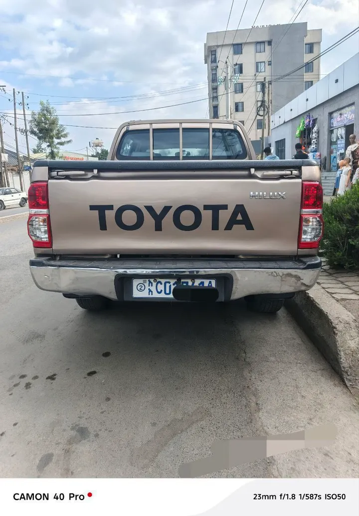 Toyota Hilux Double Cab 2010 – photo 3