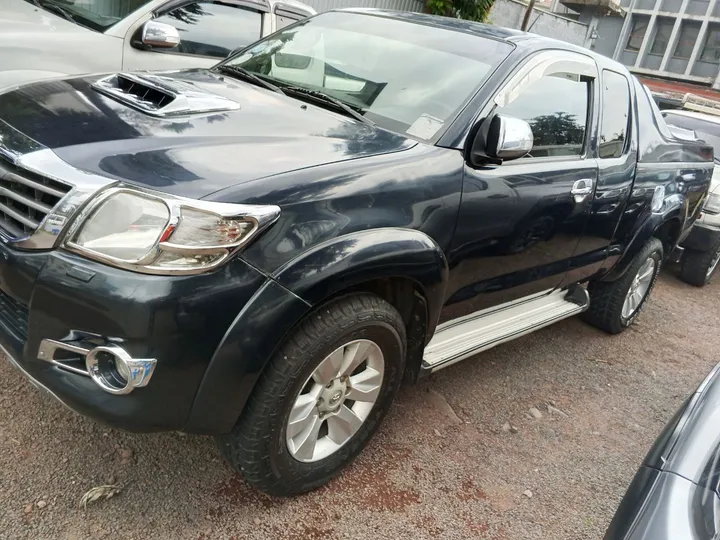 Toyota Hilux Pickup 2014 – photo 3