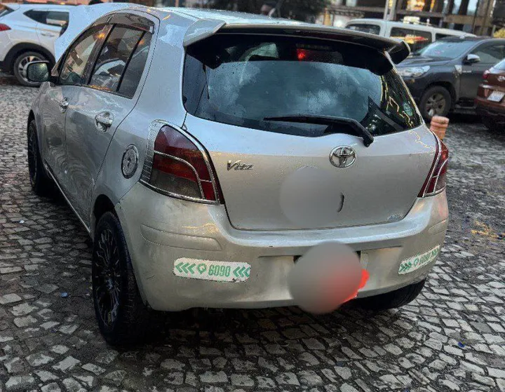 Toyota Yaris Compact 2009 Automatic – photo 4
