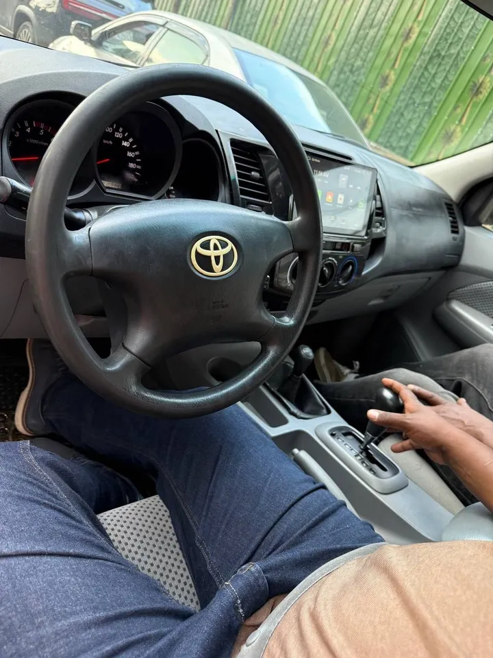 Toyota Hilux King Cab 2008 – photo 3