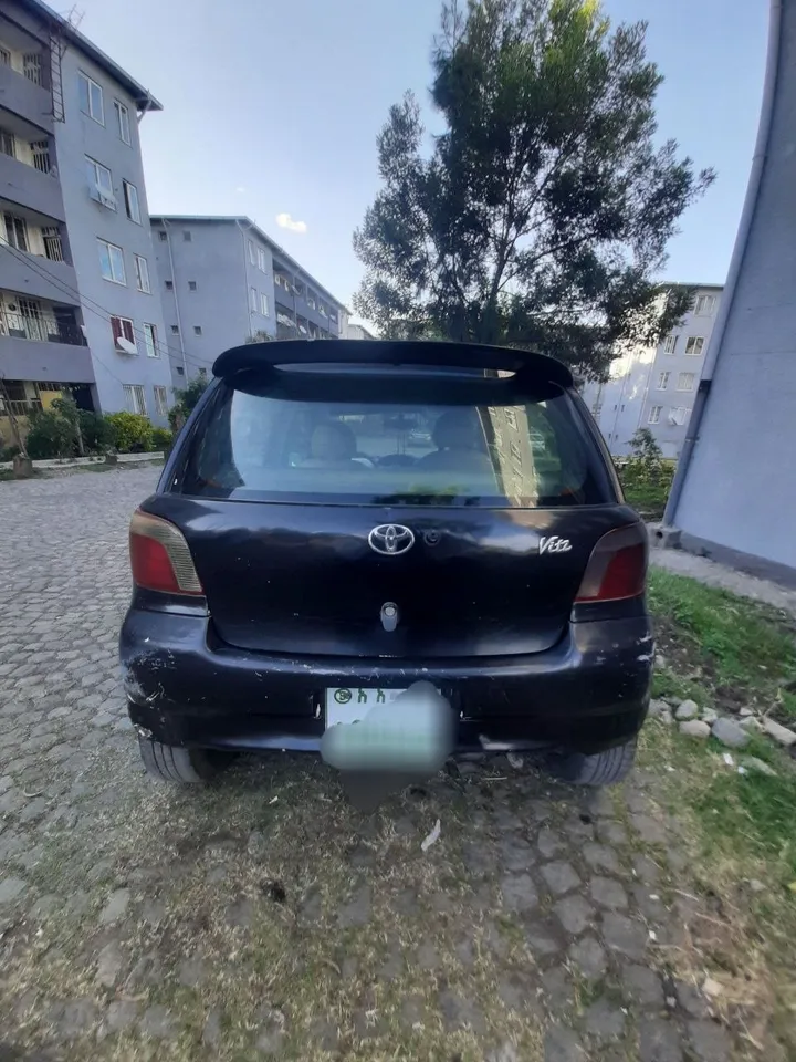 Toyota Vitz 2000 Automatic – photo 9