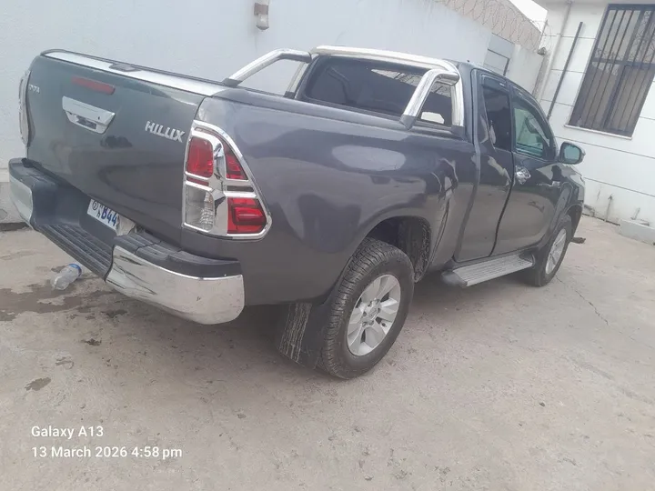 2019 Toyota Hilux Revo – photo 6