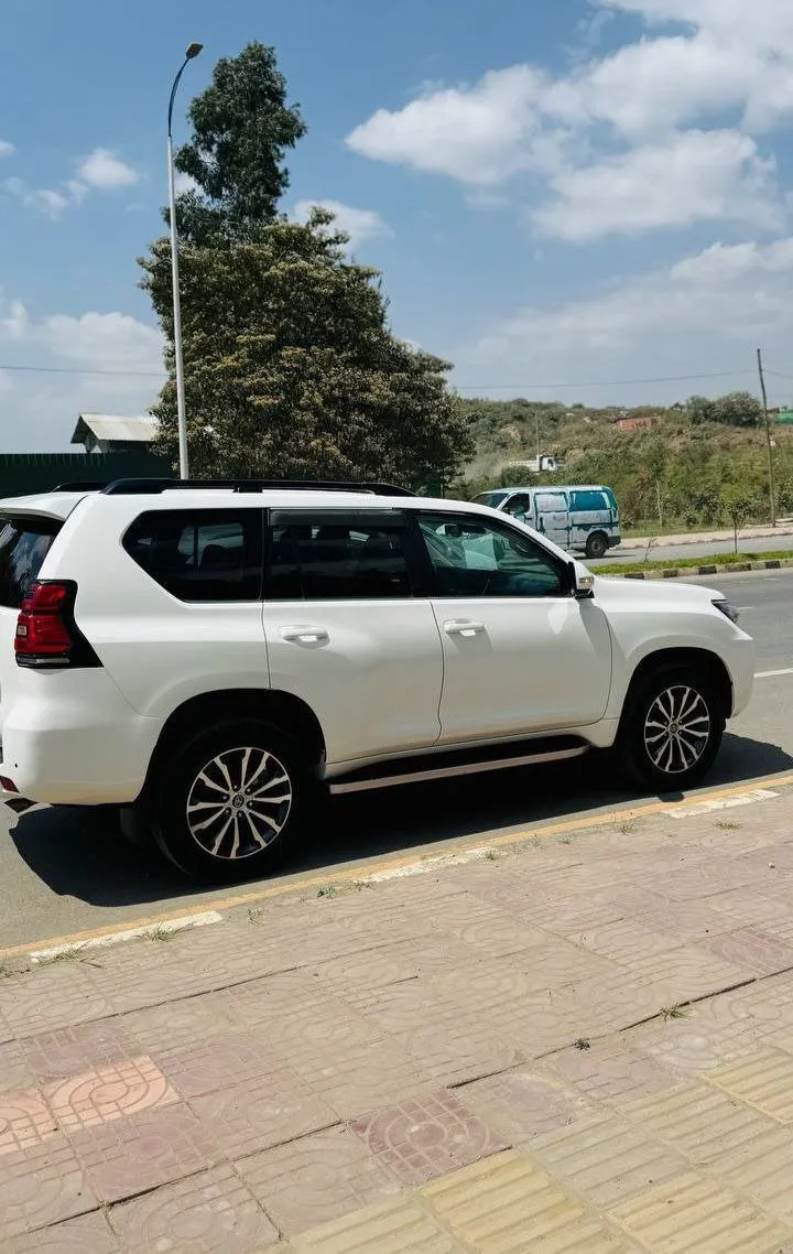 Toyota Landcruiser Prado 2020 – photo 6