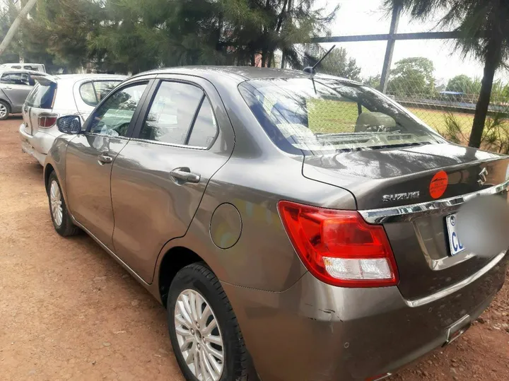 Suzuki Dzire 2021 Automatic – photo 5