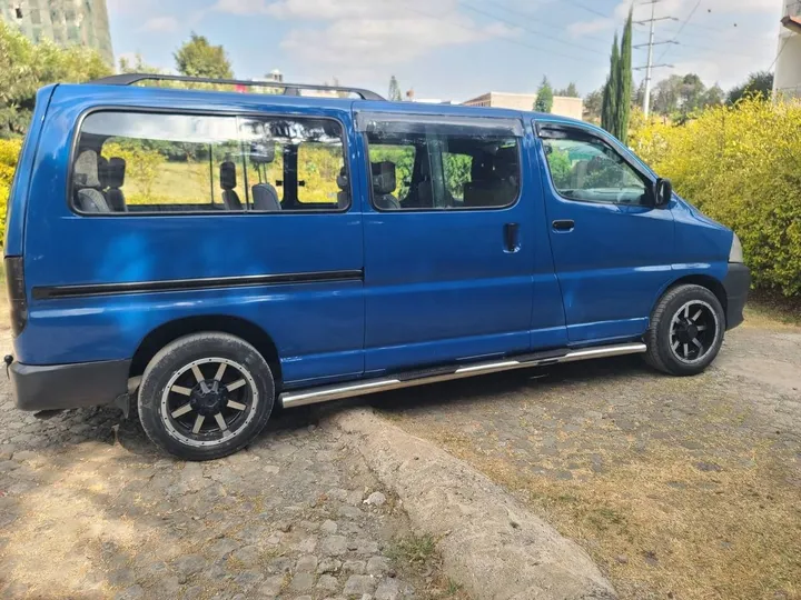 Toyota D4D Dolphin Diesel Van – photo 5