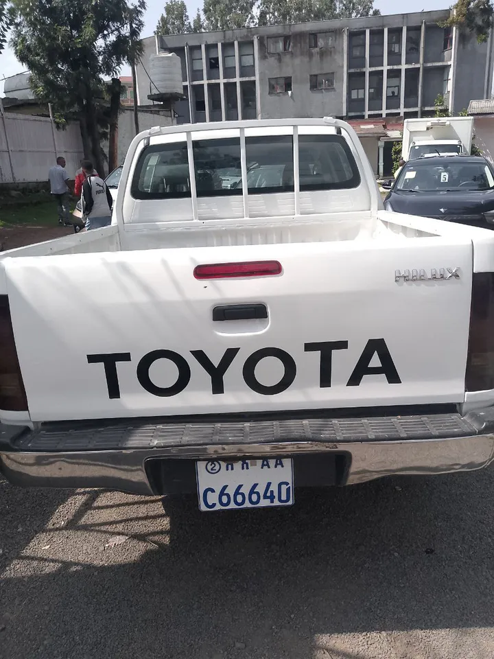 Toyota Hilux 2007 5L Pickup – photo 4