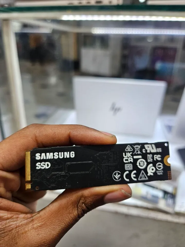 Samsung PM9B1 1TB NVMe SSD – photo 3