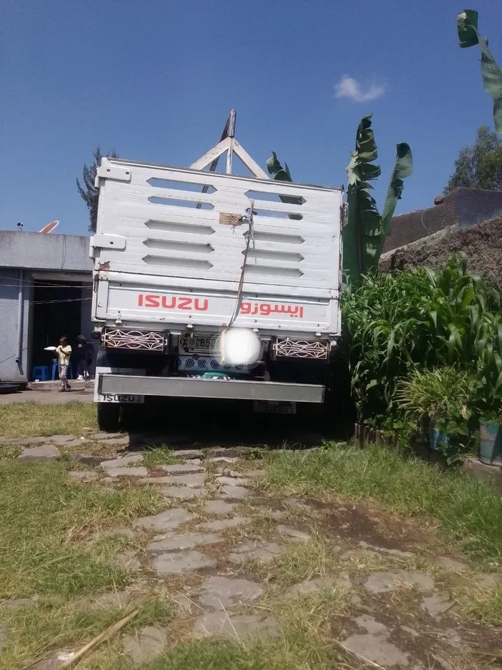 Isuzu Obama 2021 Truck – photo 3