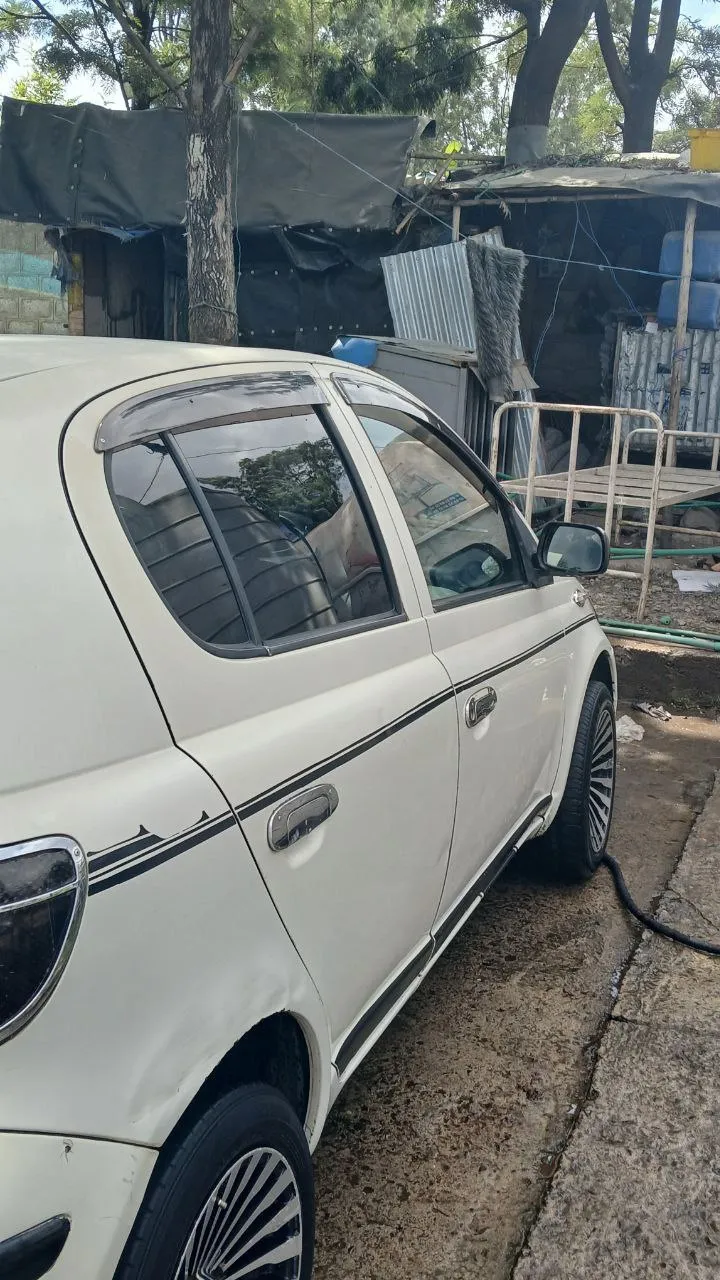 Toyota Vitz 2004 Automatic – photo 5