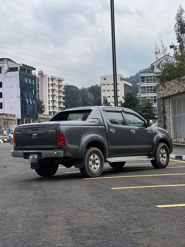 Toyota Hilux Double Cab 2010 – photo 5