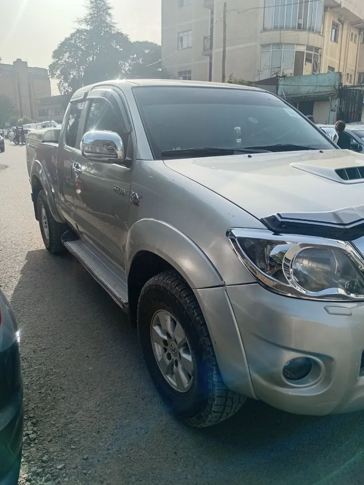 Toyota Hilux D4D Manual Double Cab – photo 5