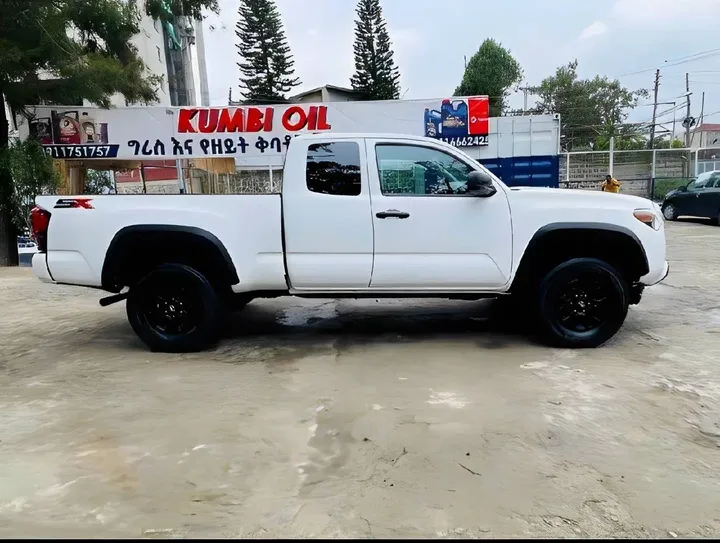 Toyota Tacoma 2020 Pickup – photo 3