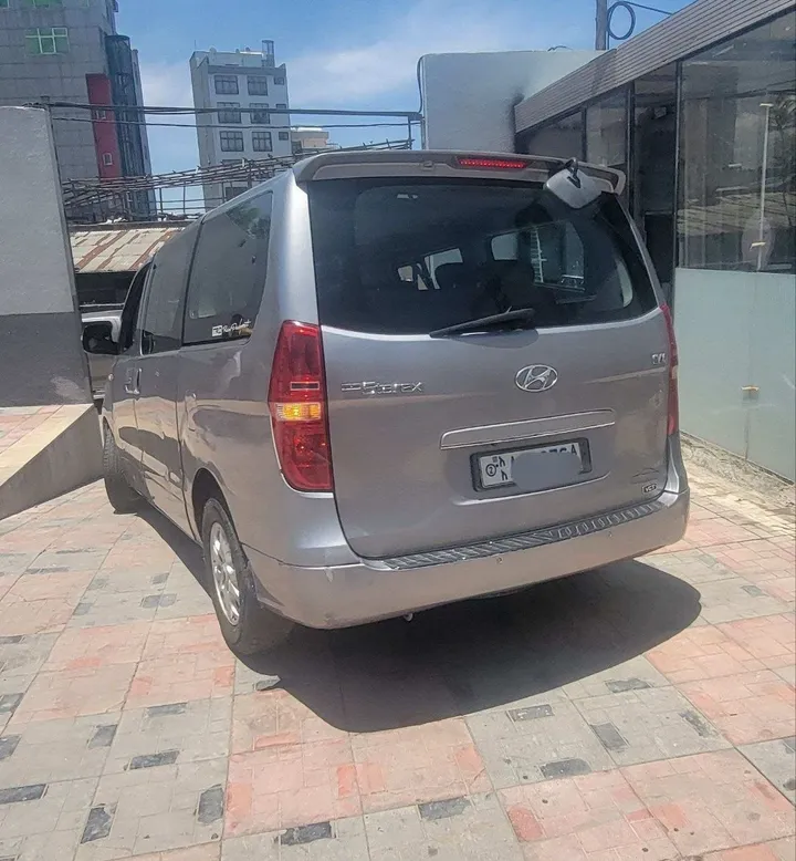 2012 Hyundai Starex Van – photo 4