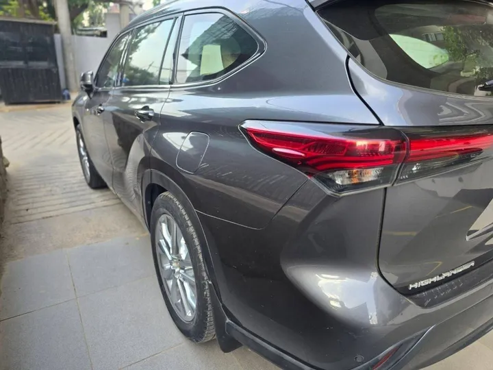 Toyota Highlander Hybrid Limited 2024 – photo 4