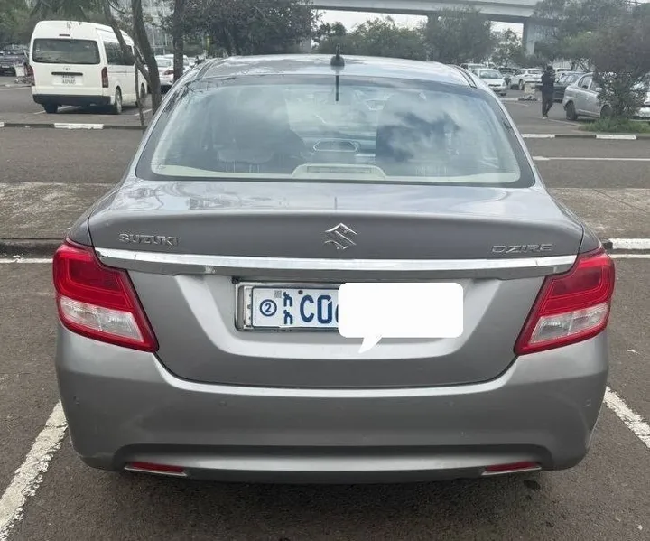 Suzuki Dzire 2022 Automatic – photo 3